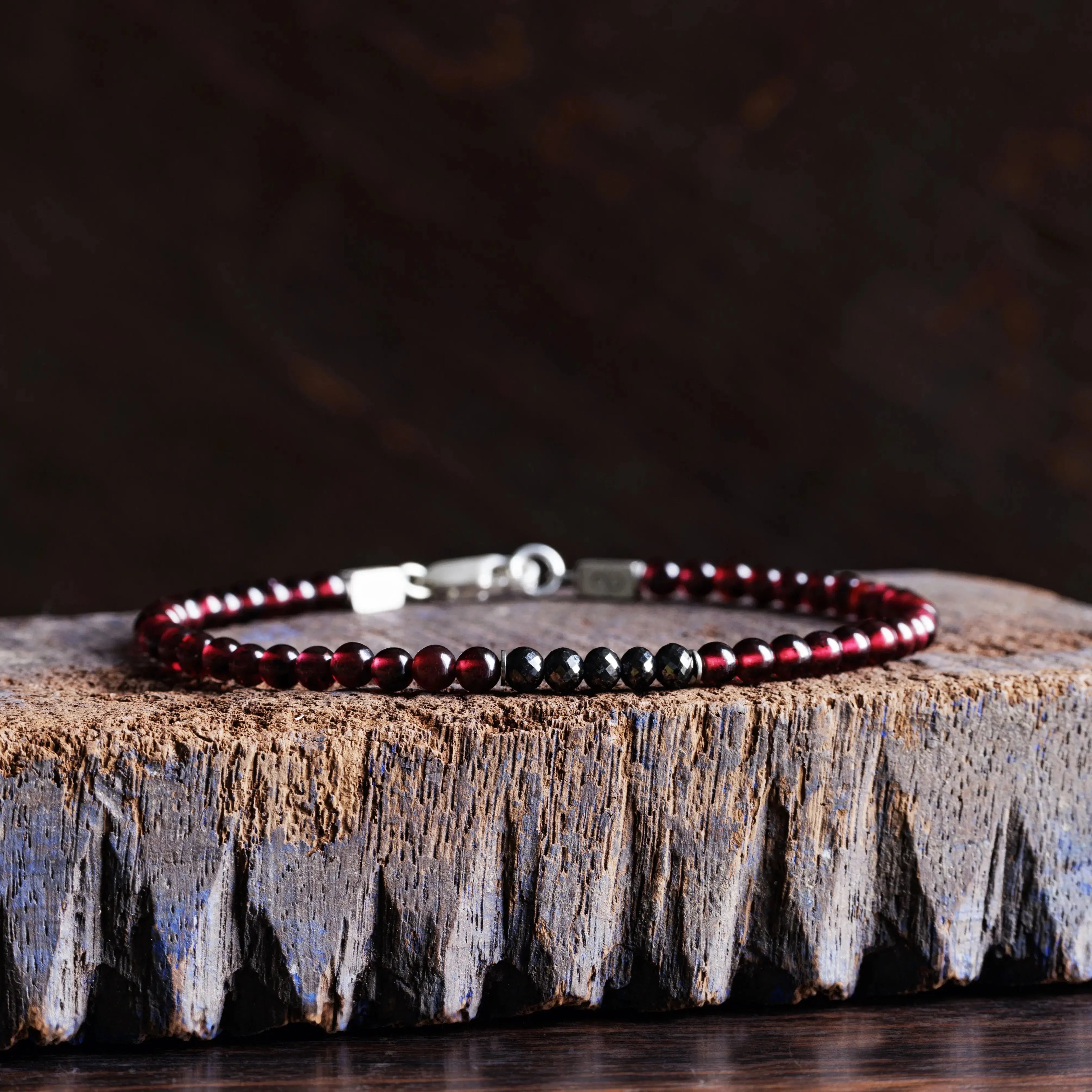 Black Diamond - Red Garnet Bracelet I (4mm)